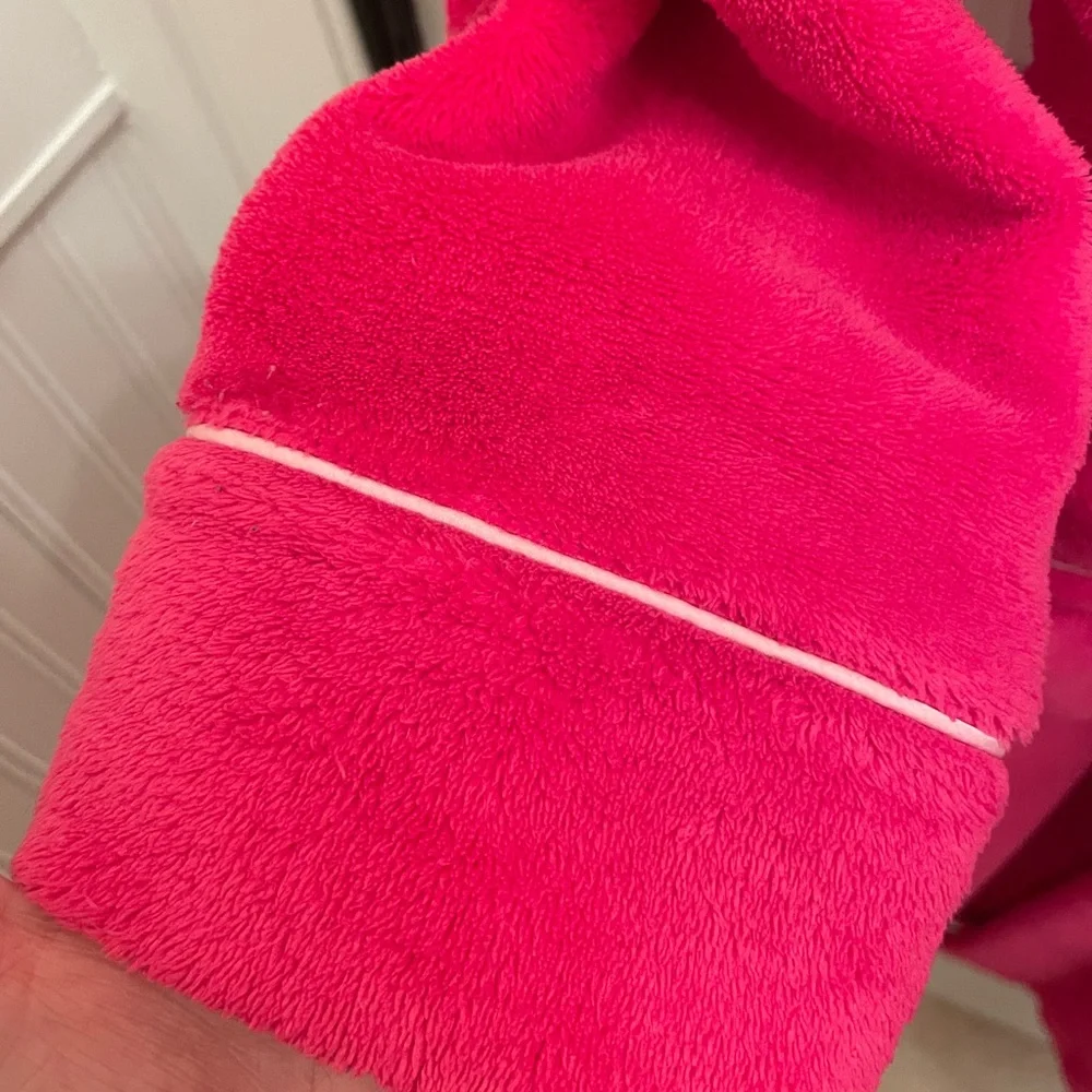 Victoria Secret plush long robe - Picture 4 of 8